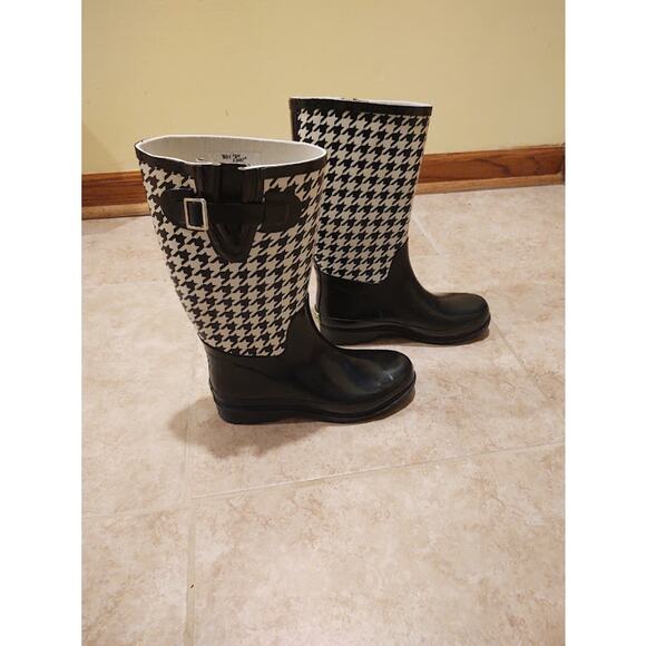 Women's Rubber Rain Boots, Size 7 - Picture 2 of 6